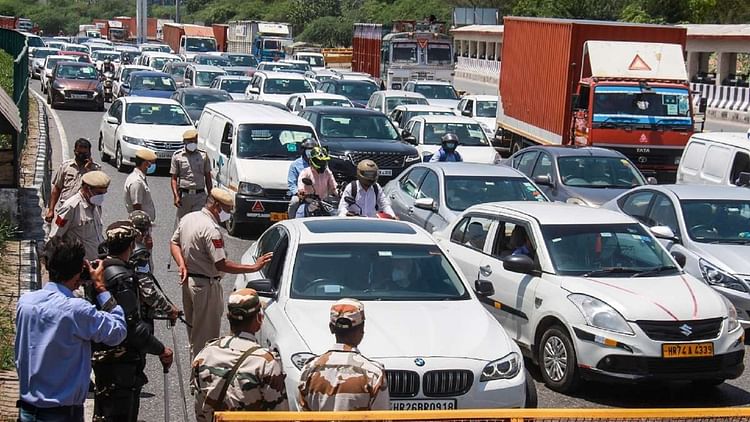 Noida Traffic Police Intensifies Drive Against Vehicles Using Illegal Hooters, Beacons, Sirens, Govt Stickers – Amar Ujala Hindi News Live