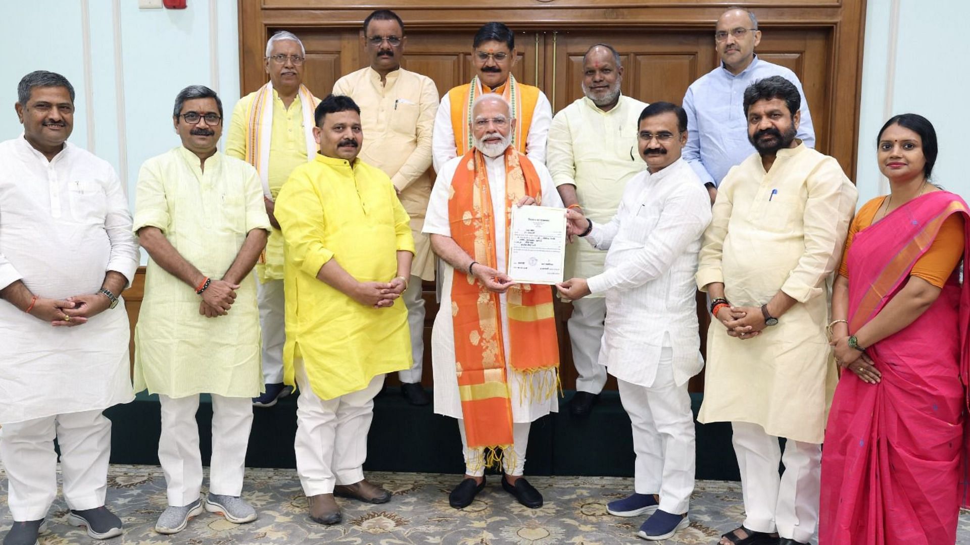 Certificate of Lok Sabha Elections 2024 handed over to PM Modi officials held special meeting