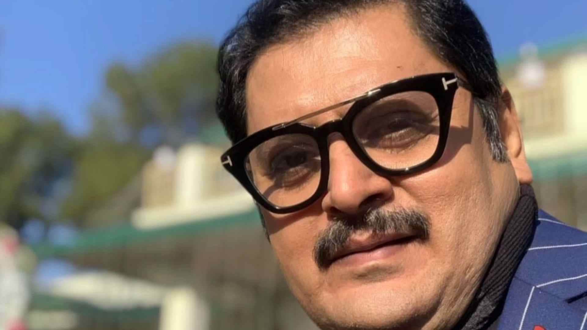 Rohitashv Gour went to sleep on terrace in scorching heat Sanjay Mishra Vineet Kumar became angel and save him