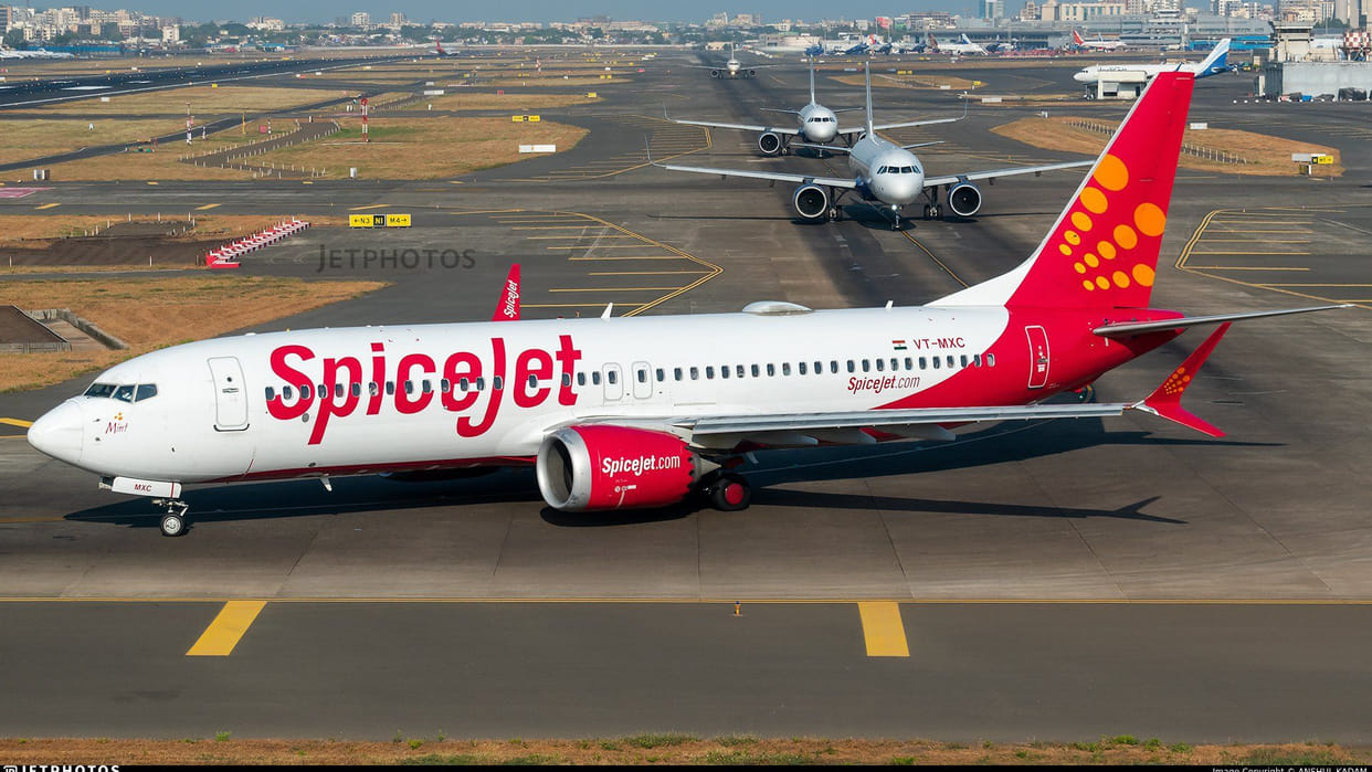 Bihar: Passengers upset due to personal problems of SpiceJet, contract for flying ended; Darbhanga Airport