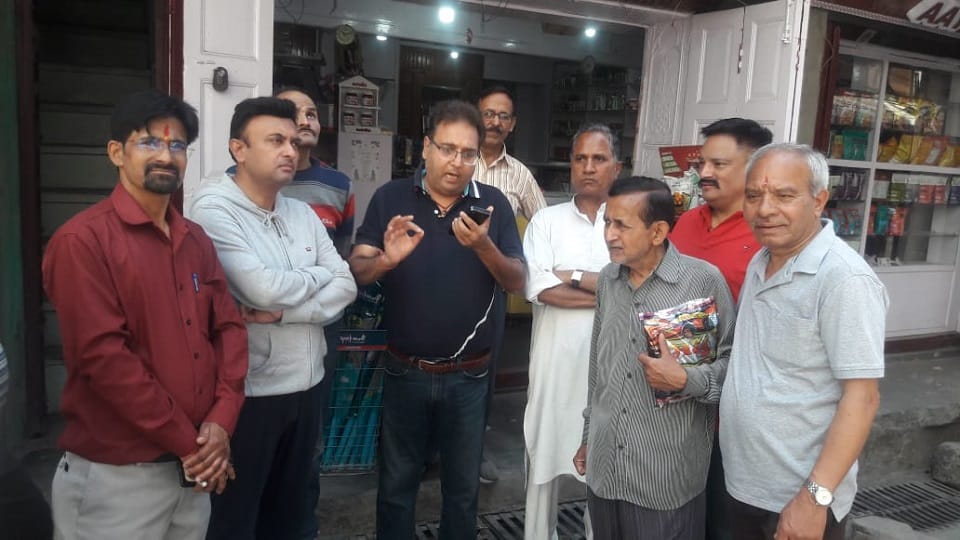 Jal Sansthan disconnected the drinking water connection on the instructions of the City Magistrate in haldwani