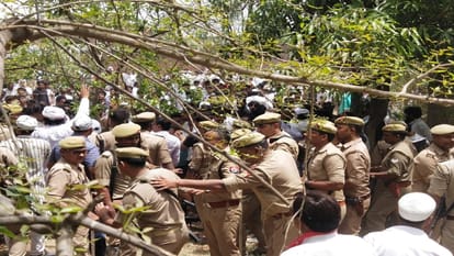 Pratapgarh: Maulana murdered in land dispute, beaten to death with sticks