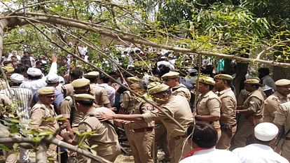 Pratapgarh: Maulana murdered in land dispute, beaten to death with sticks