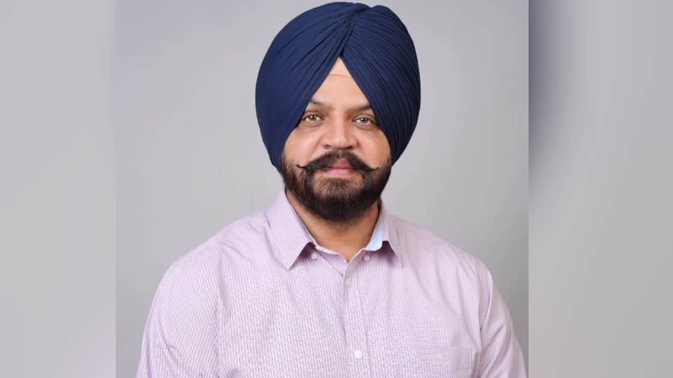 Akali Dal punarsurjit Manpreet Ayali Resigns from All Posts