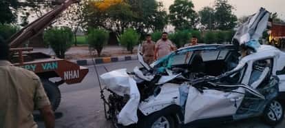 Two people have died in car accident on delhi dehradun highway in Meerut