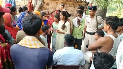 Muzaffarpur: Suspicious death of woman troubled by group loan; family accuses a man of harassing her