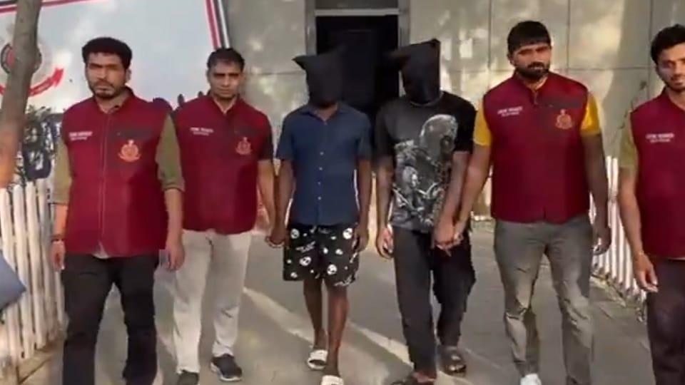 International drug smuggling gang busted, two Nigerian citizens arrested
