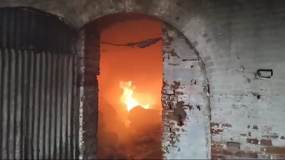 Fire broke out in animal feed mill in Hathras