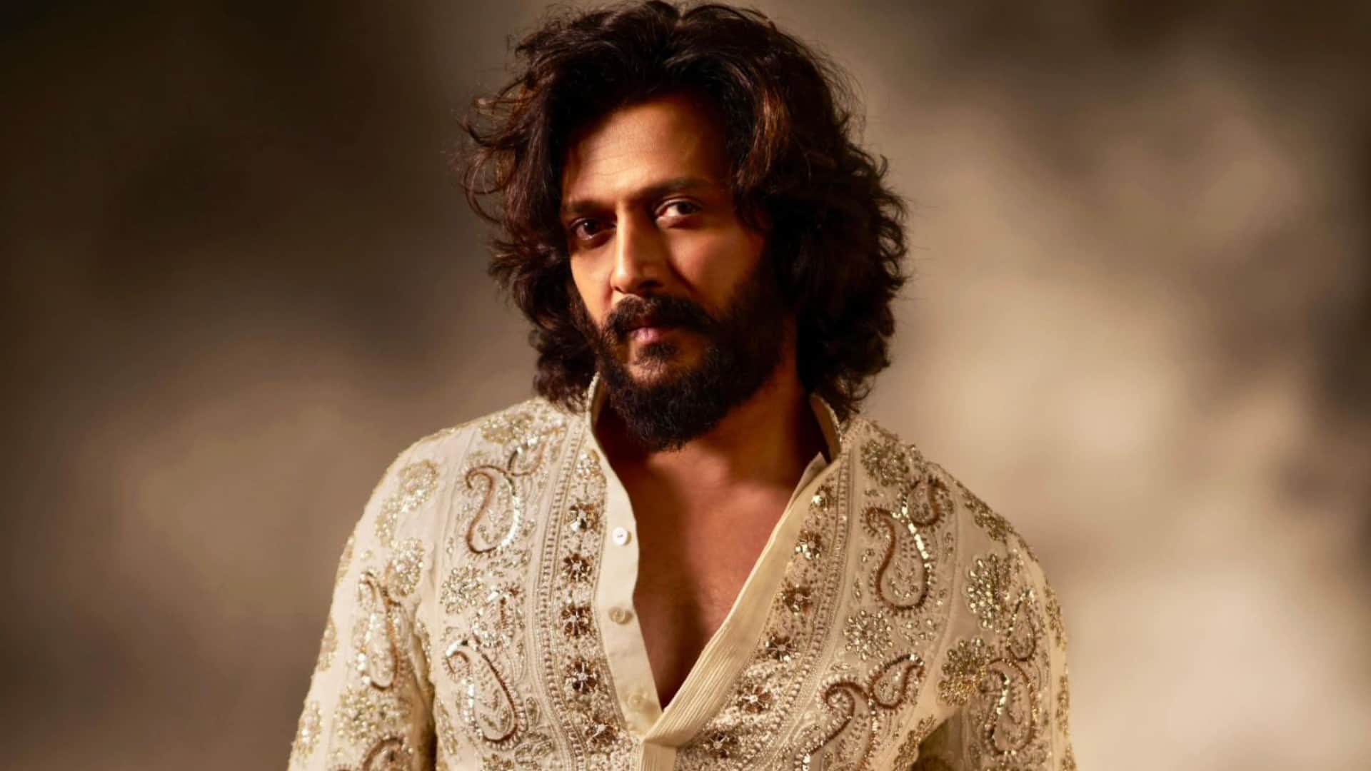 Bollywood Stars Who Played Triple Roles in Movies Amitabh Bachchan Shah Rukh Khan John Abraham