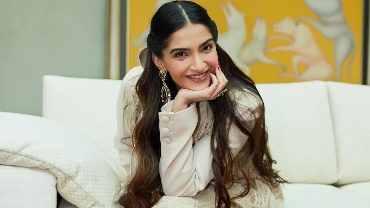Sonam Kapoor suffering from pcos know its symptoms and treatment of Polycystic ovary syndrome