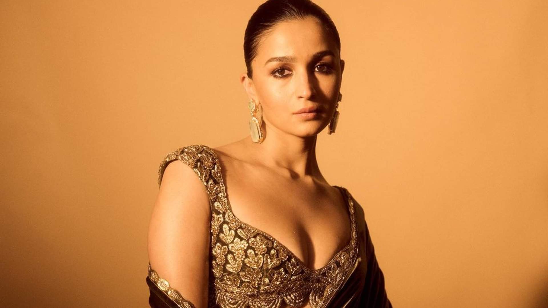 Stars Who Sing In Their Own Movies Amitabh Bachchan Parineeti Chopra Alia Bhatt Shraddha Kapoor