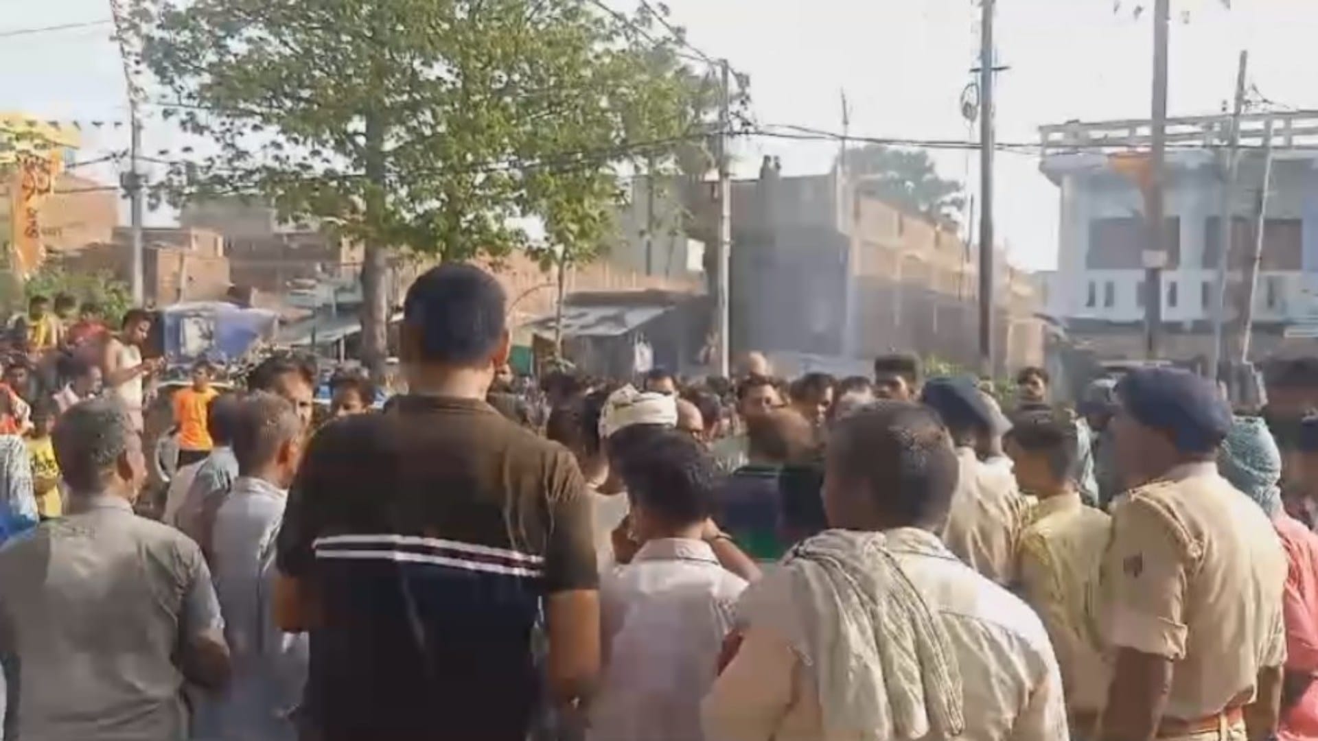Bihar News: People in Jehanabad are upset due to lack of water; protested by blocking NH110, traffic disrupted