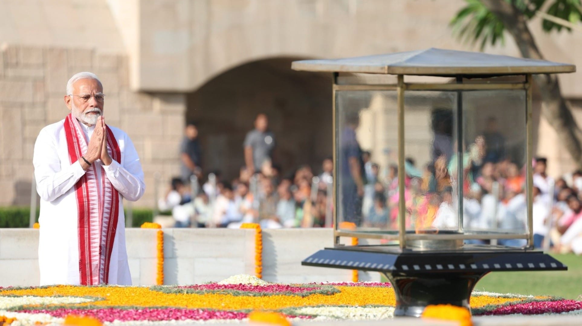 PM Modi Paid tributes to Bapu at Rajghat visit Sadaiv Atal Samar Smarak before oath ceremony see pics