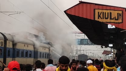 Brave Bihar : People saved DMU train from burning by pushing at Kiul Junction video viral indian railway