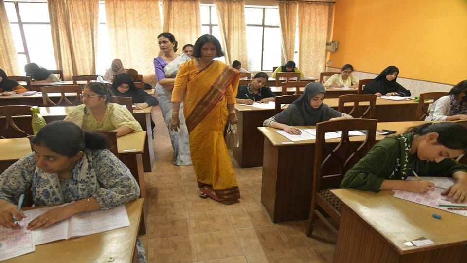 AMU Class 11 and Diploma in Engineering entrance exams