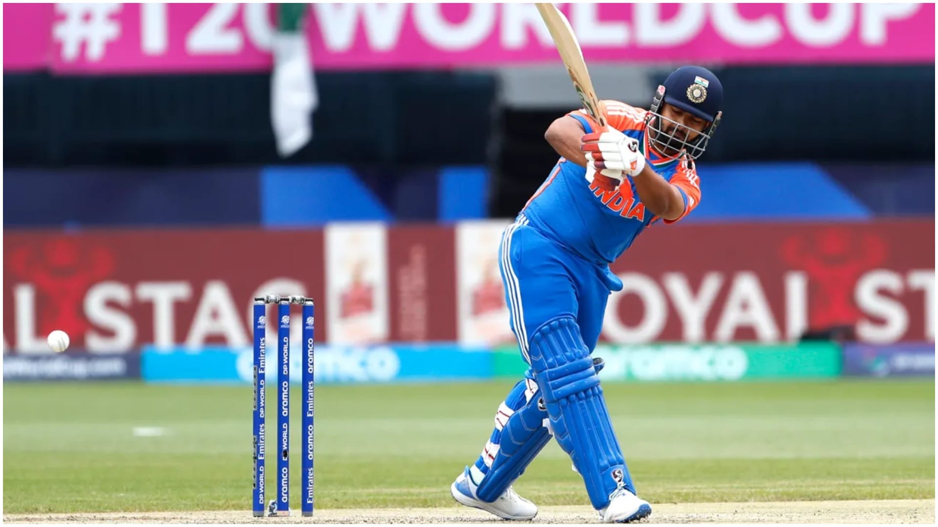 IPL 2025: Rishabh Pant Sold price in mega auction, Records Stats and Team Rishabh Pant goes all details