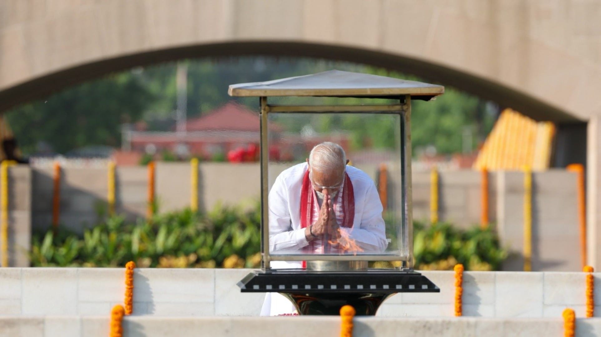PM Modi Paid tributes to Bapu at Rajghat visit Sadaiv Atal Samar Smarak before oath ceremony see pics