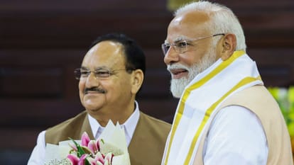 नरेंद्र मोदी के साथ जेपी नड्डा