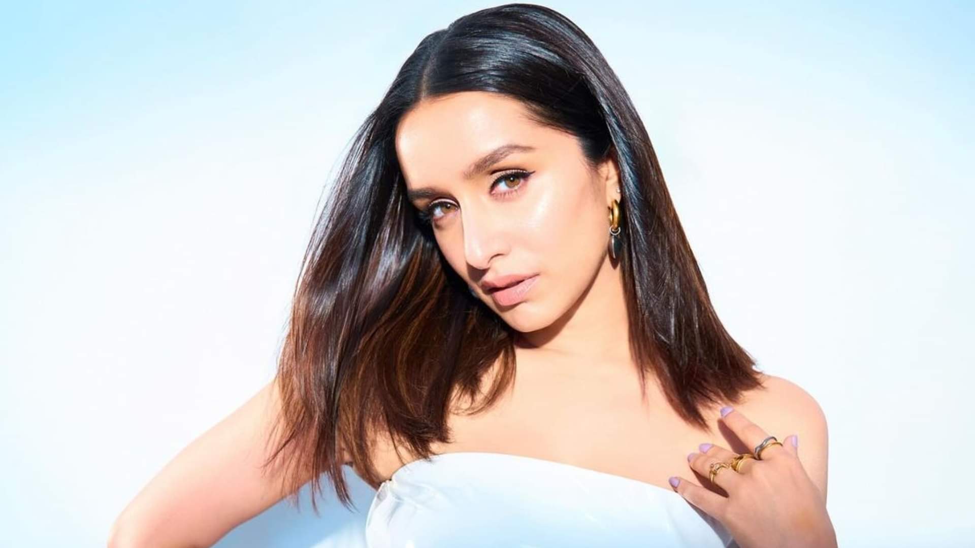 Stars Who Sing In Their Own Movies Amitabh Bachchan Parineeti Chopra Alia Bhatt Shraddha Kapoor