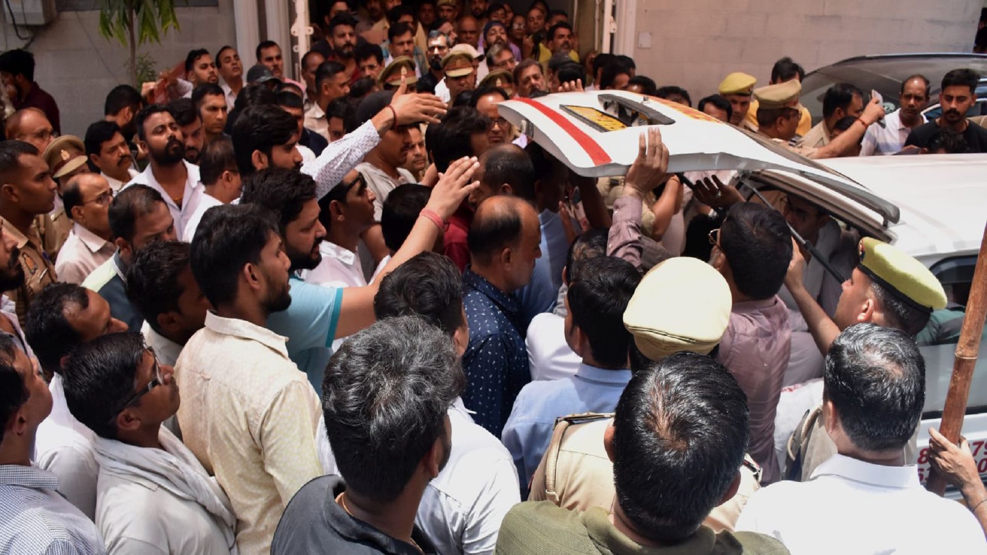 Former Samajwadi Party district president DP Yadav committed suicide in Moradabad