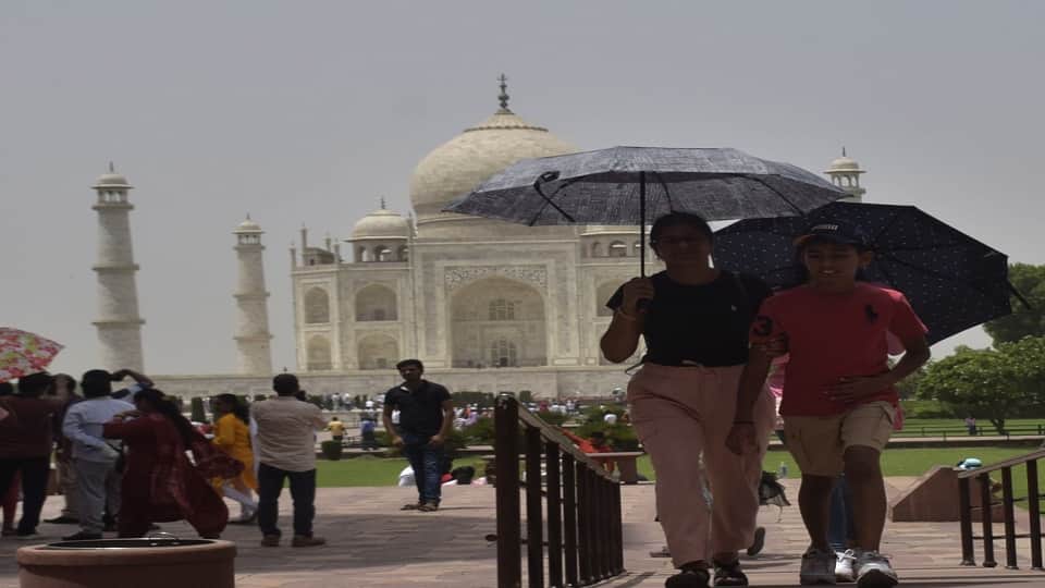 UP Weather News Scorching heat in UP agra city was hottest Meteorological Department