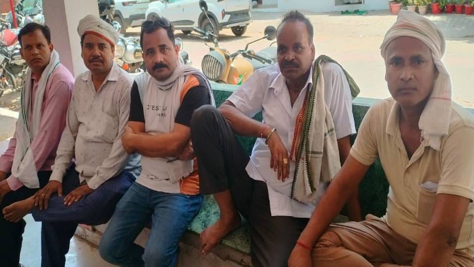 family said he was murdered In case of youth who drowned in canal in Firozabad