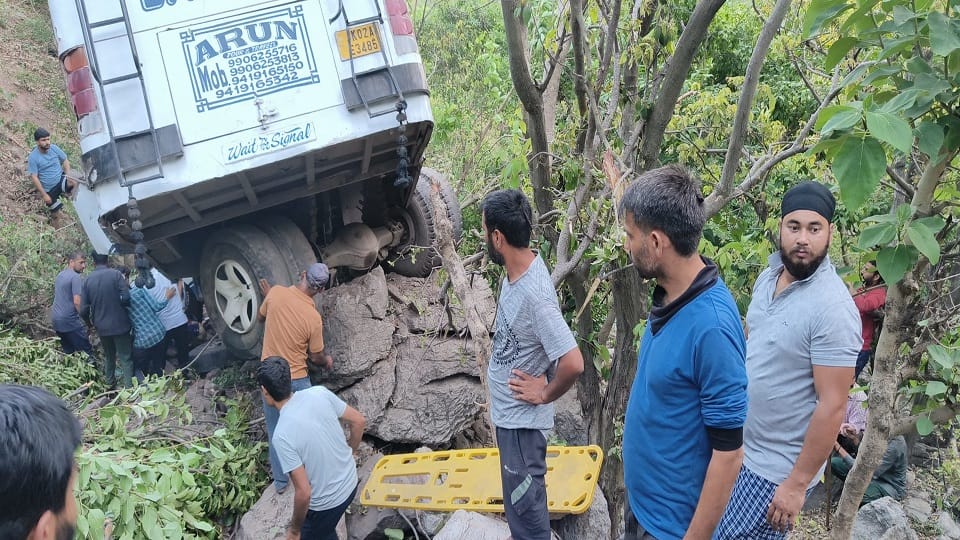 Terror Attack Reasi: Terrorists in military uniform opened fire