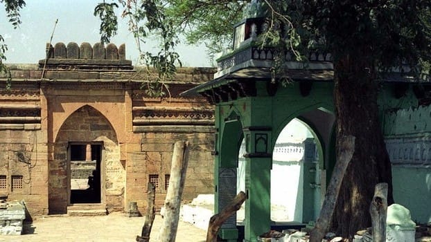 Basant Panchami Akhand Puja or Namaz at Bhojshala? Supreme Court hearing today