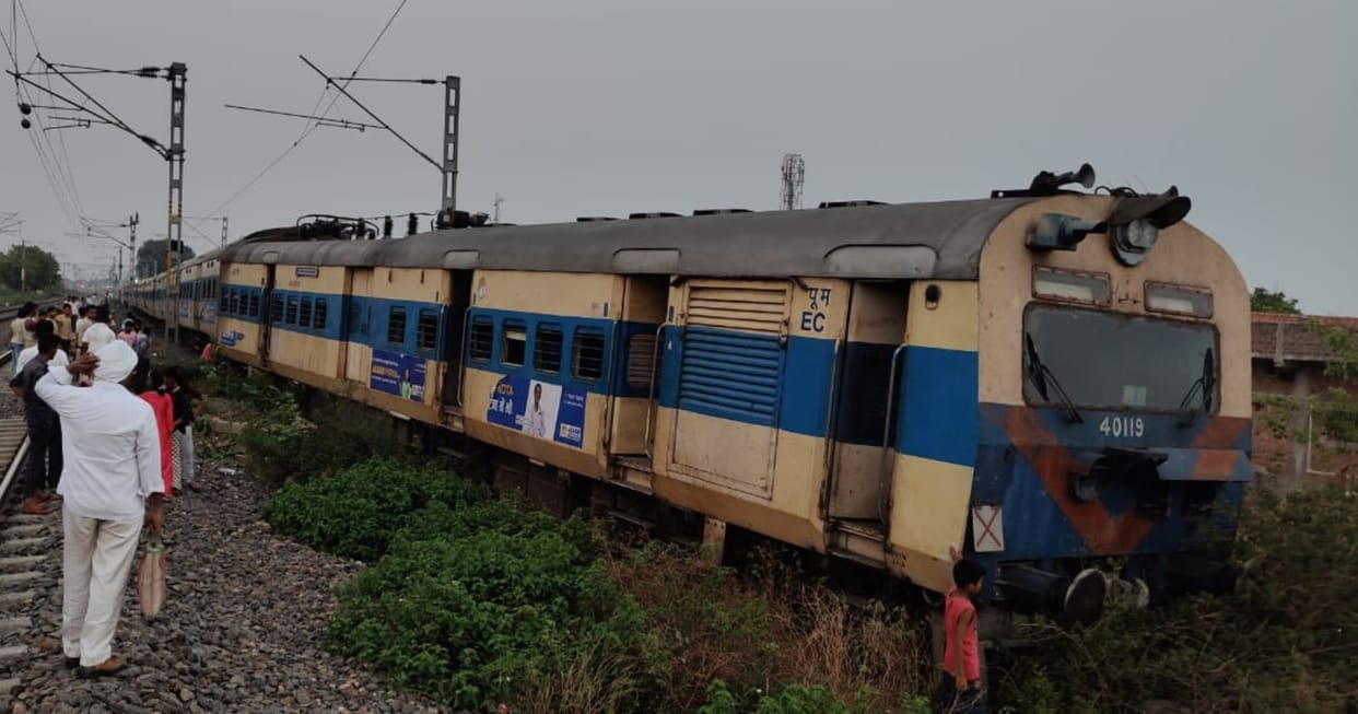 Bihar News : Memu derailed in Jamui Jhajha Dadpur Main Railway Section train accident break failed indian rail
