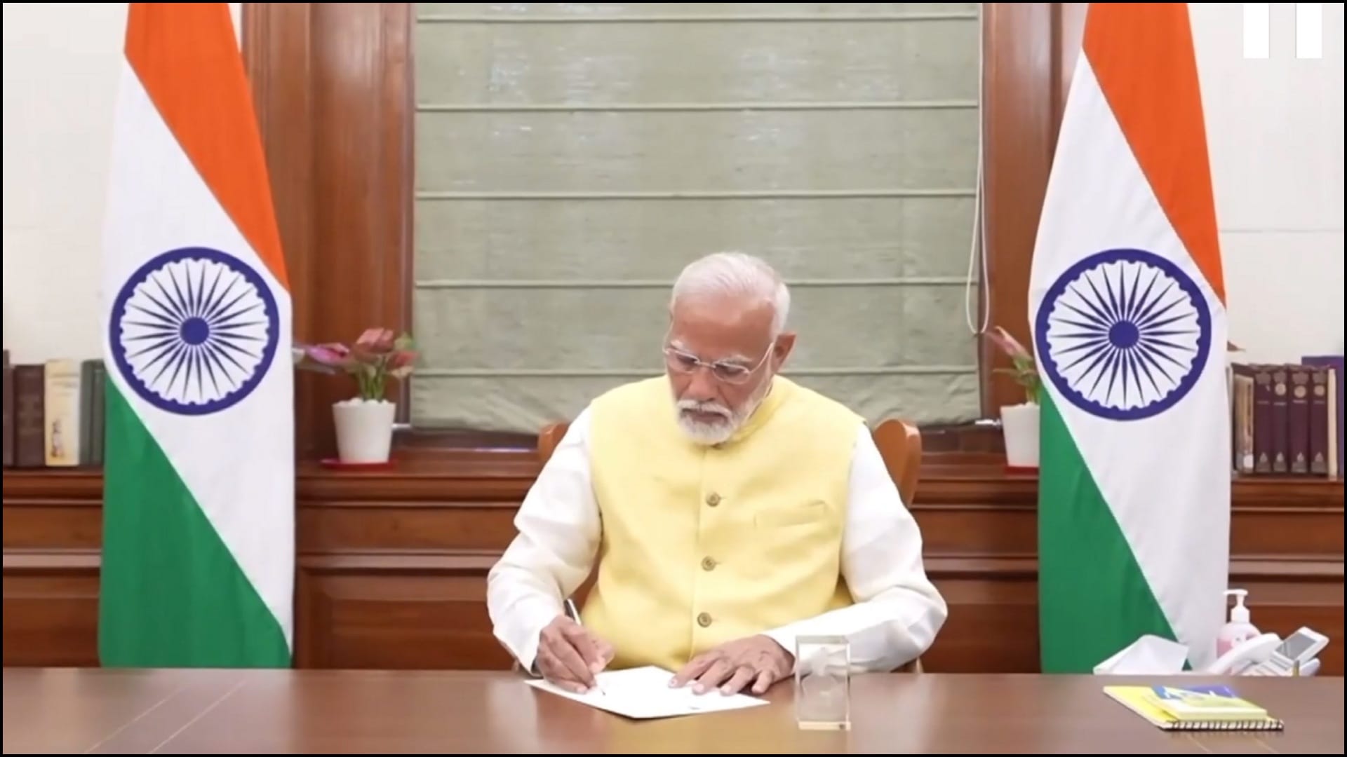 Modi 3.0 Prime Minister Narendra Modi in south block portfolio photos news in hindi