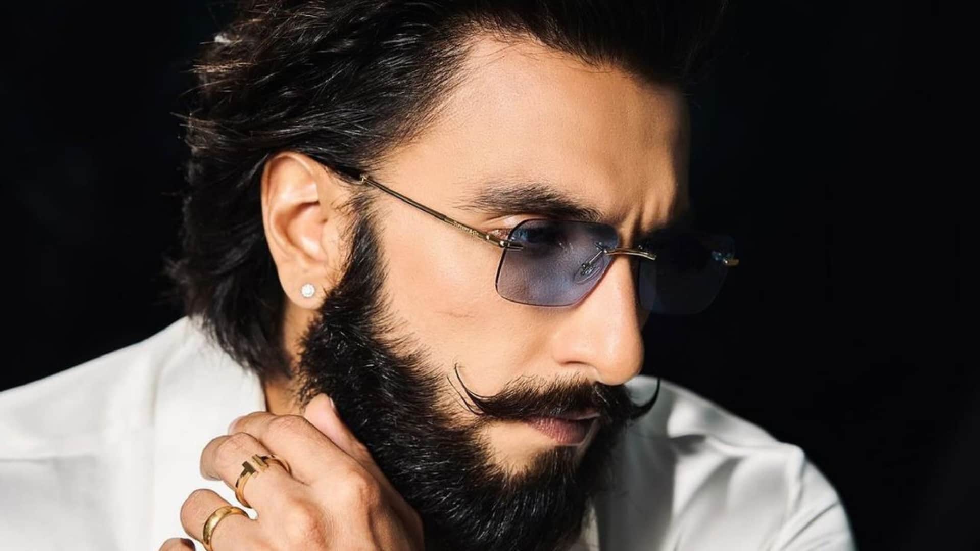 Mustache Care Tips in hindi how to groom mustache like Bollywood actors