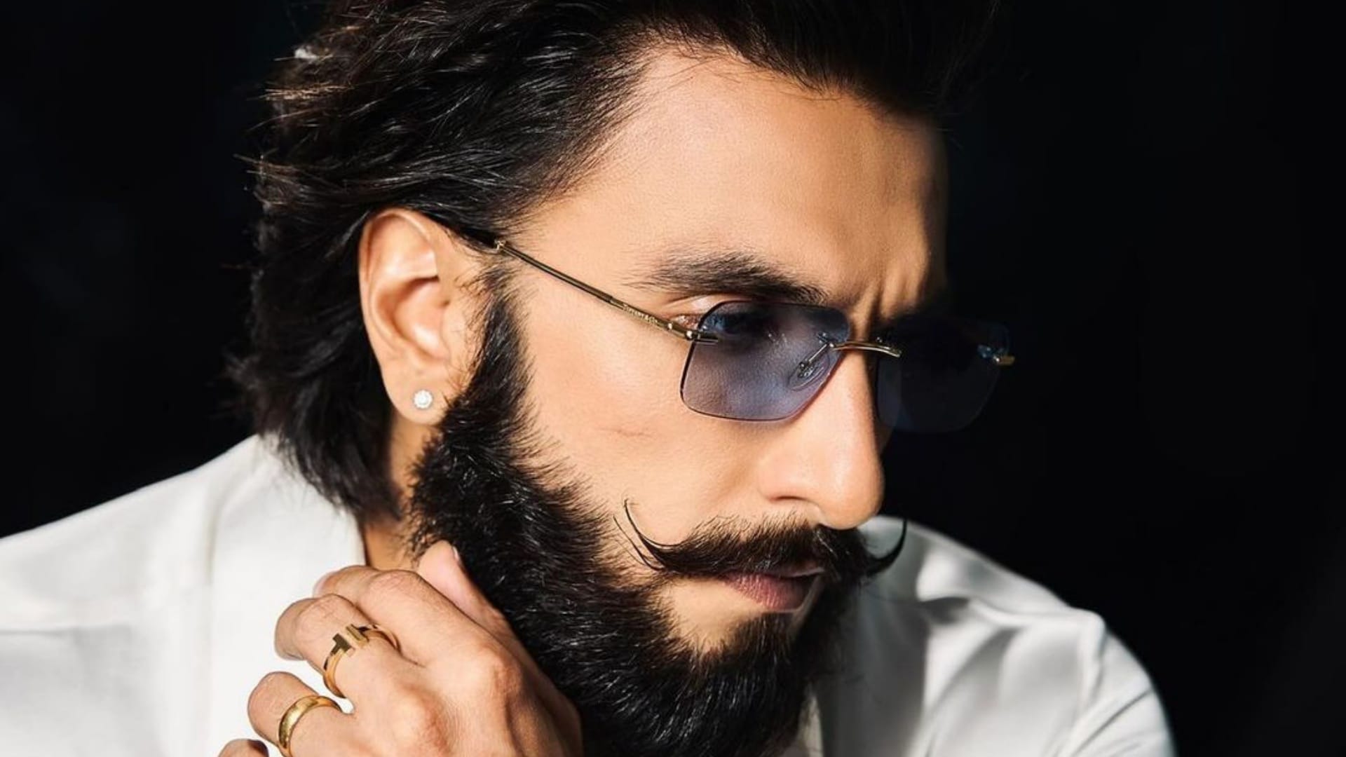 Mustache Care Tips in hindi how to groom mustache like Bollywood actors