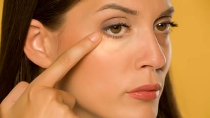 Monsoon Skin Care barish ke mausam me twacha ka dhyan kaise rakhe