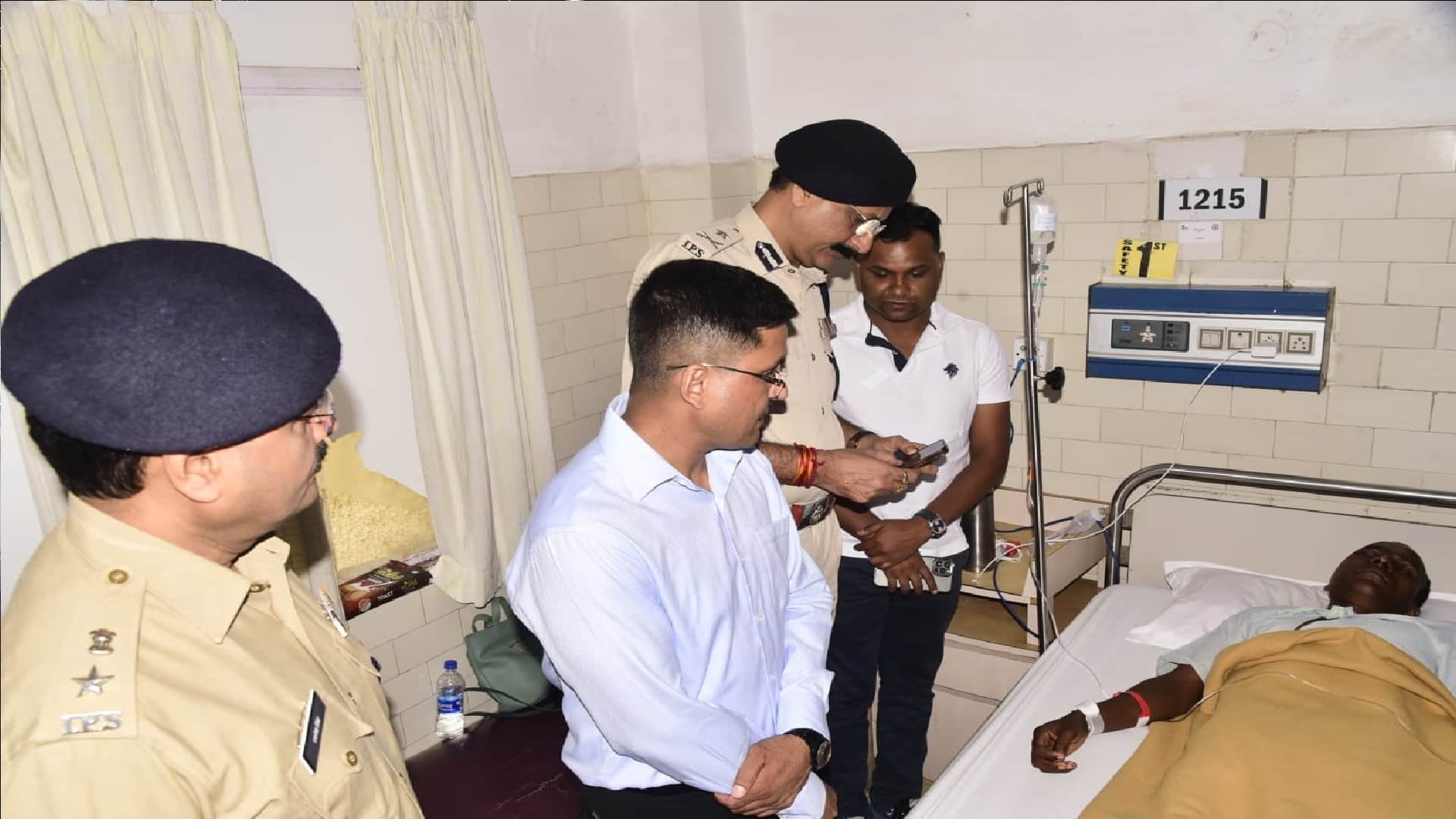 सीएम साय ने बलौदाबाजार हिंसा में घायल जवान के बेहतर इलाज करने के लिये दिये निर्देश,