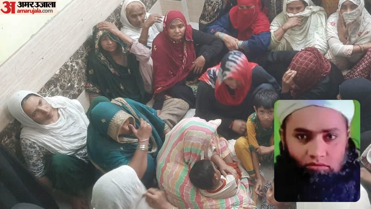 Imam shot dead in Moradabad Dead body found in ruins near house
