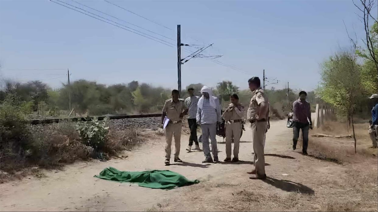 Fatehabad: Dead body of girl found near Jamalpur Shekhan railway track, suspicion of murder