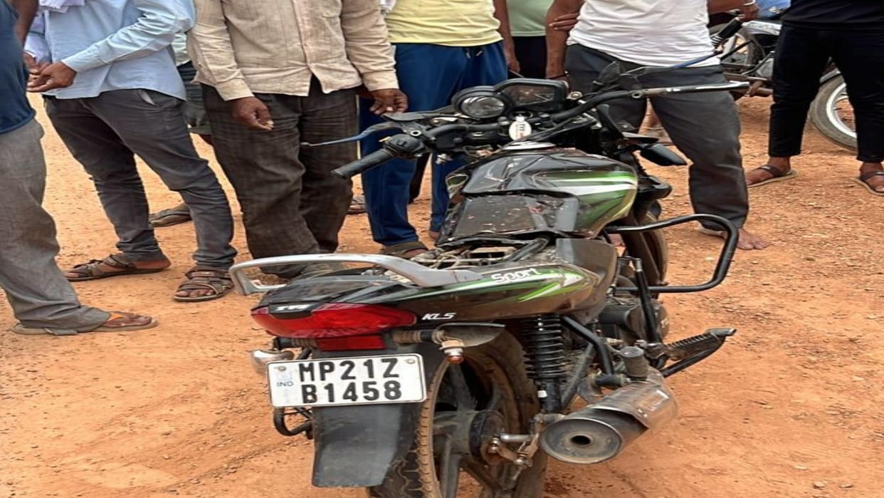 A bike rider was hit by a speeding truck in Katni