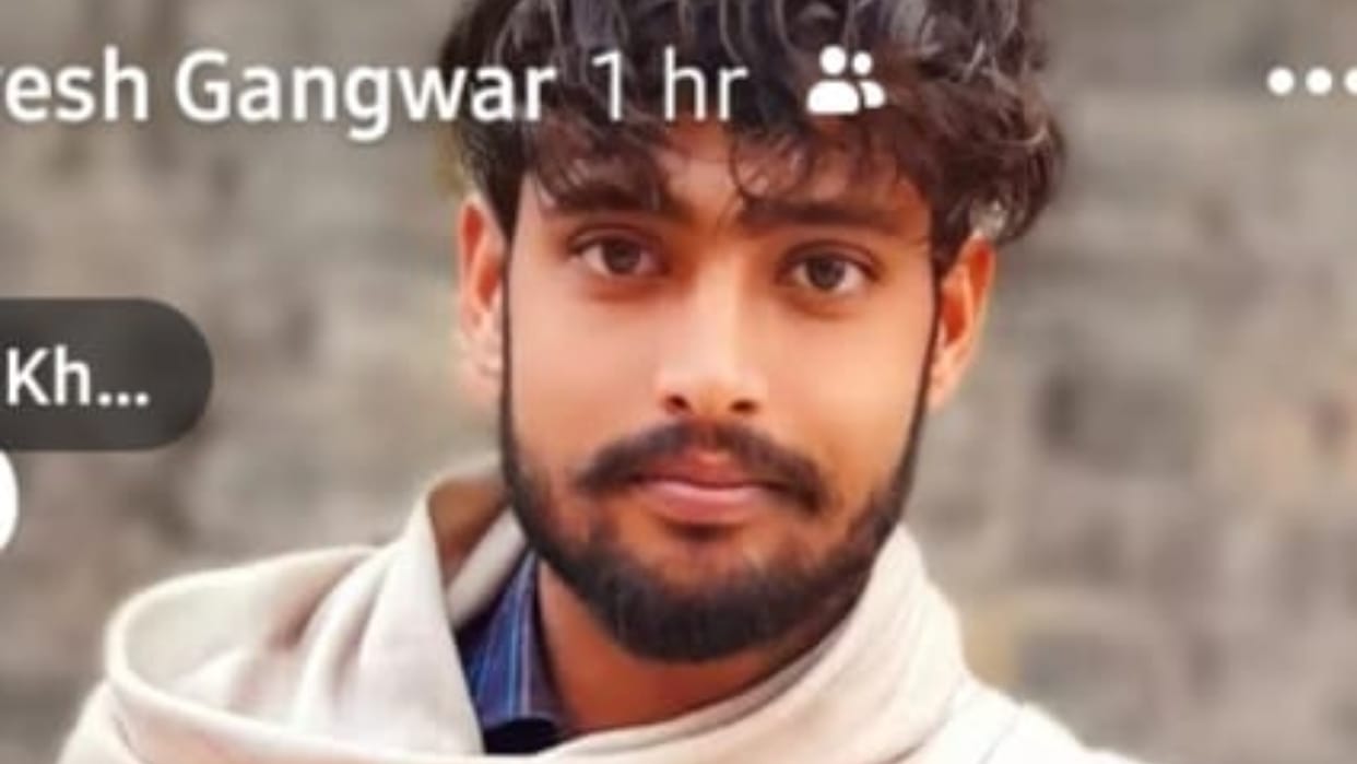young man died after trackor being hit by a dumper in Pilibhit