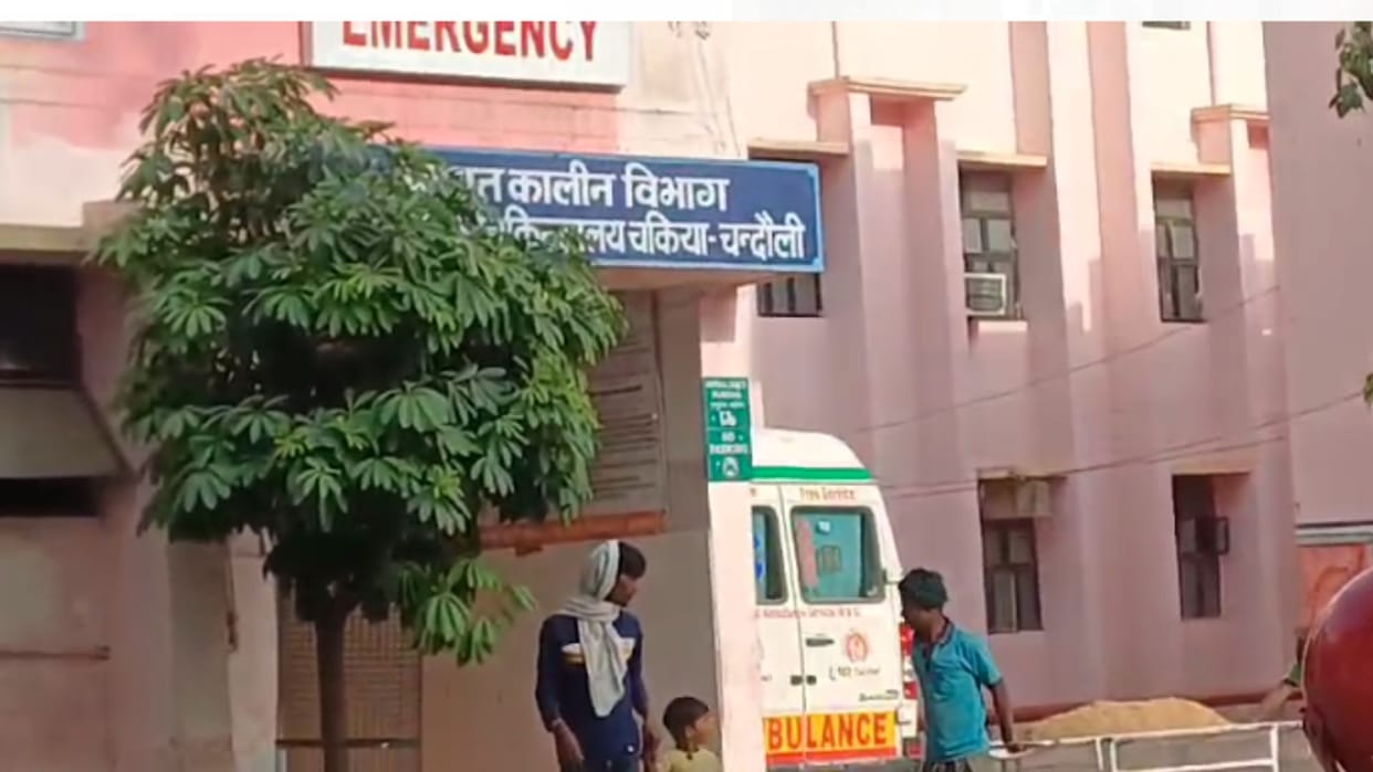 Sand carried on patients stretchers in Chandauli