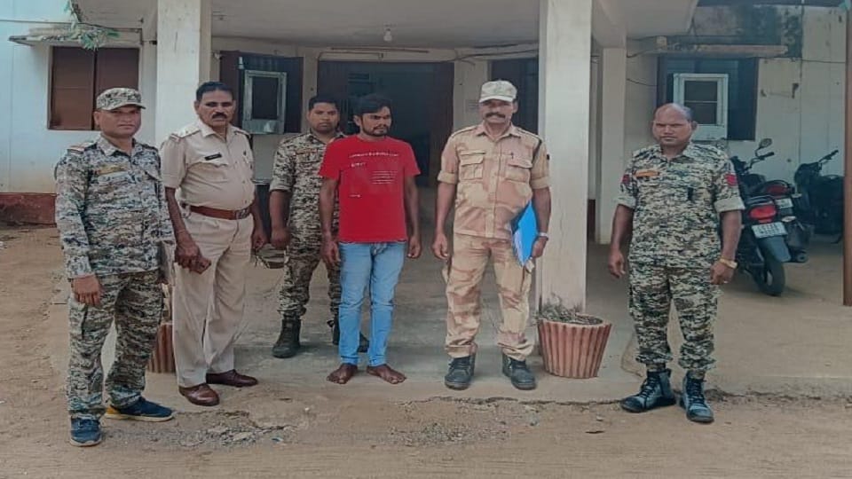 Accused of molesting a minor arrested police took action based on complaint by family in Kondagaon