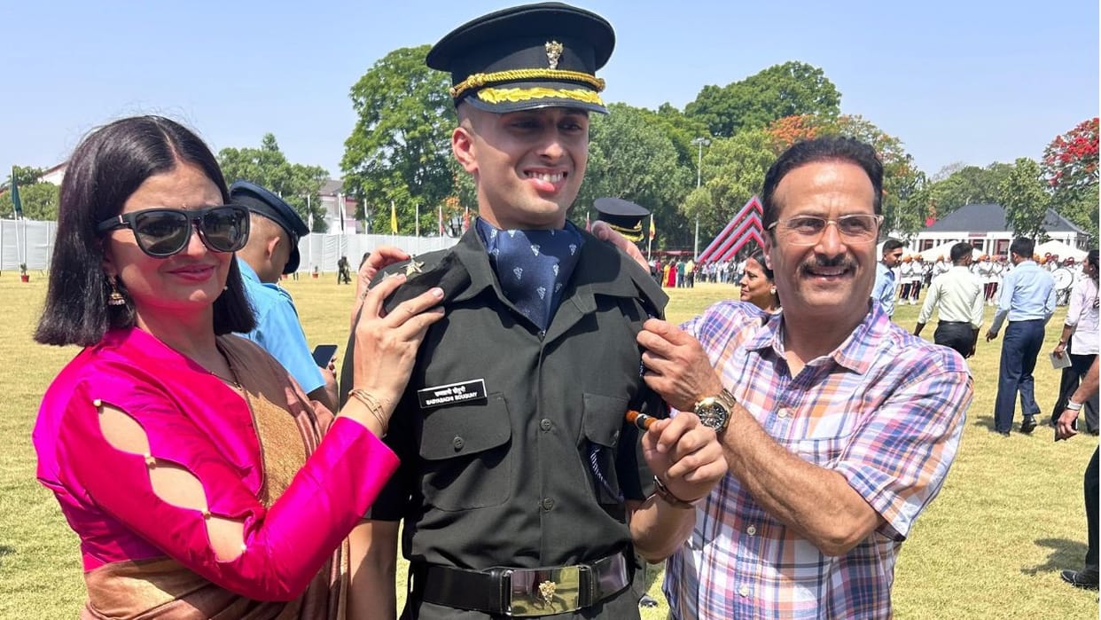 Sabyasachi Sauguni of Suliali Dharamshala became a lieutenant in the Indian Army