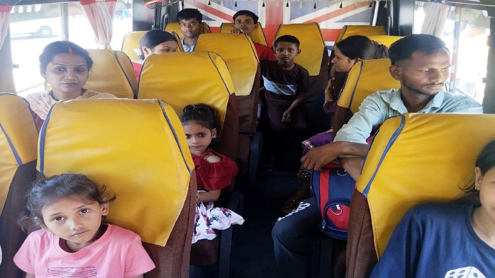 Jammu Terrorist Attack Bus Accident Inside Story Son Had Called His Father In Gorakhpur News in Hindi