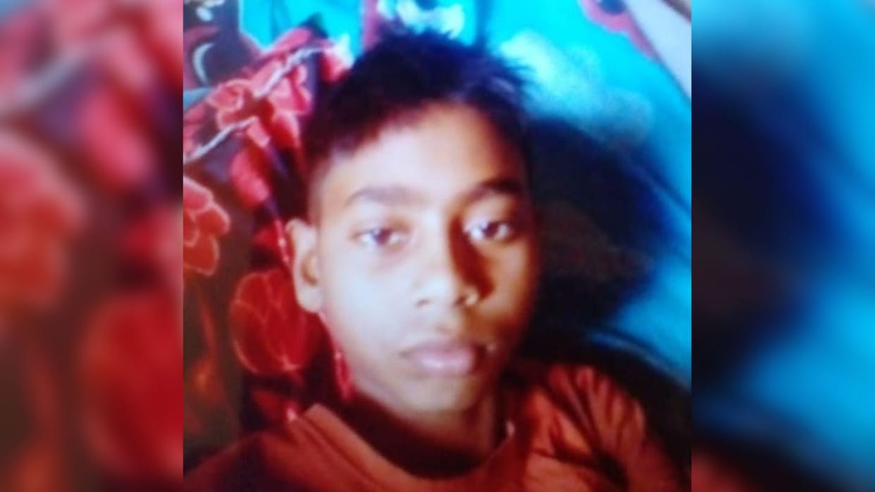 chaos among family members of boy after he drowned pond in Varanasi