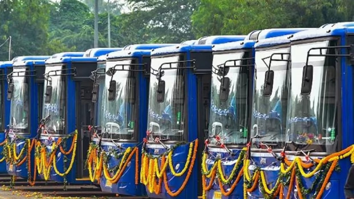 Delhi High Court steps in to prevent bus shortage by extending permits for Cluster Buses