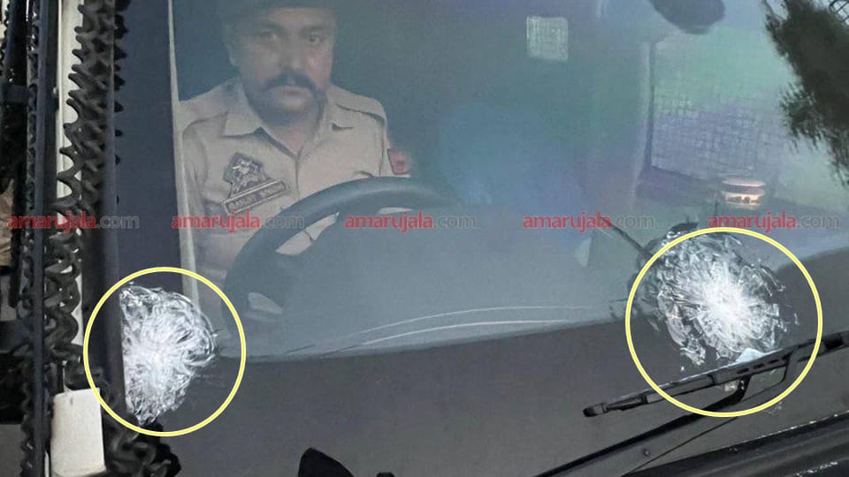Kathua Terror Attack : Terrorists fired on vehicle of SSP DIG both officers narrowly escaped