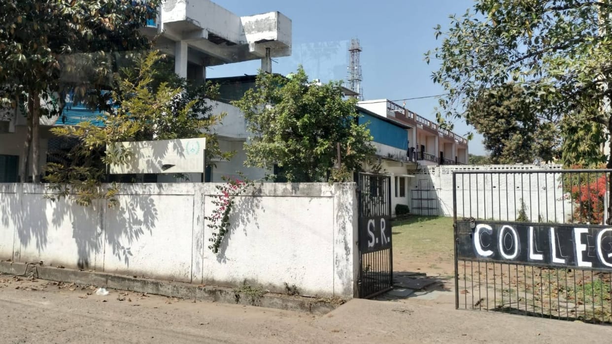 MP Nursing College Scam No Staff in 13 Government Approved Colleges Investigation in Process News in Hindi
