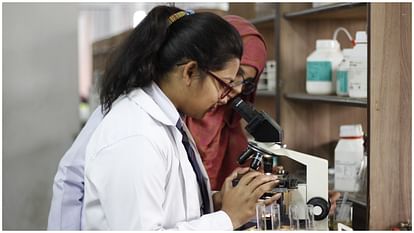 NEET से परे की दुनिया: करियर के रास्ते और अवसरों की खोज The world beyond NEET: Exploring career paths and opportunities