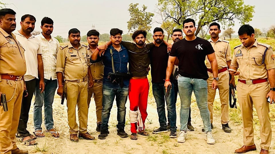 Main accused of stamp vendor robbery arrested in encounter