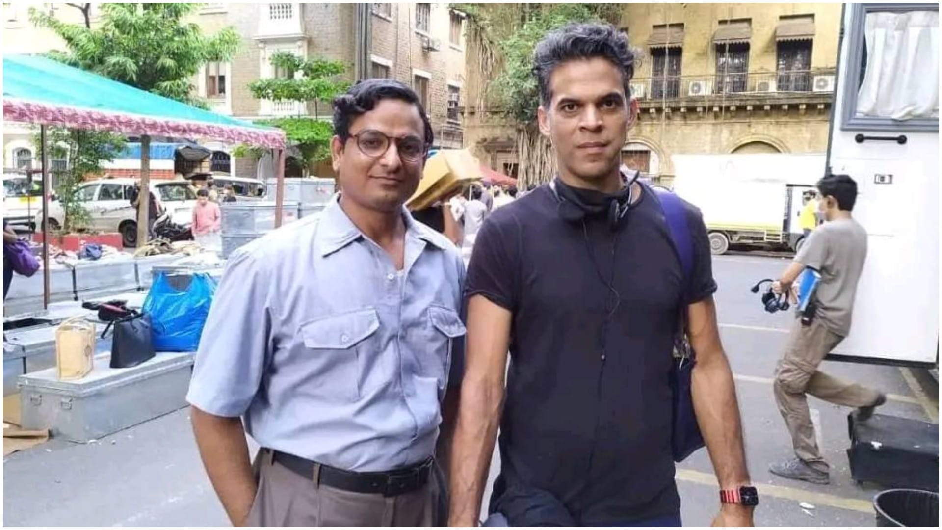 Applause entertainment andolan films fail in timely payment to its cast & crew of black warrant issues apology