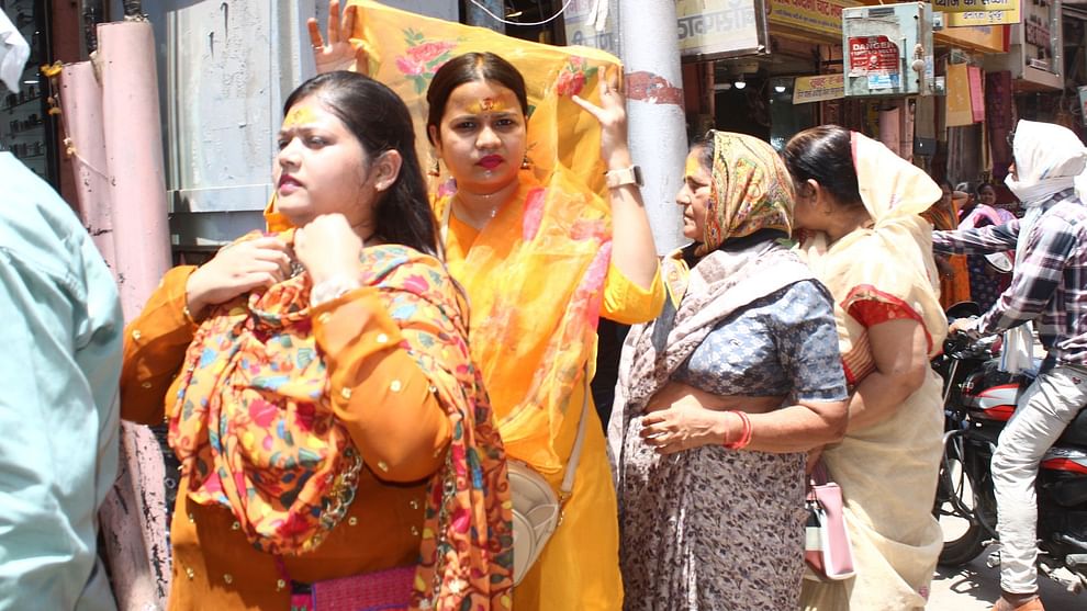 Varanasi Weather mercury crossed 33 degrees Celsius in October For second time in four years